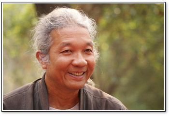 อ.ประมวล เพ็งจันทร์